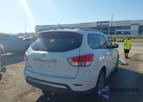 2016 Nissan Pathfinder Platinum/S/Sl/Sv z USA, uszkodzony, nr VIN 5N1AR2MN3GC605484